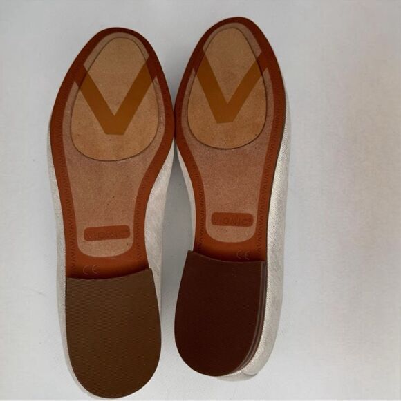 Vionic Willa II Loafer Silver Shimmer Textile size 6.5 - Picture 3 of 4